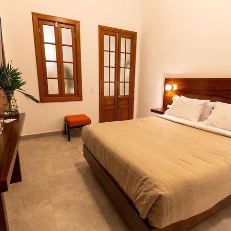 Plaza Chapala Hotel 외부 사진