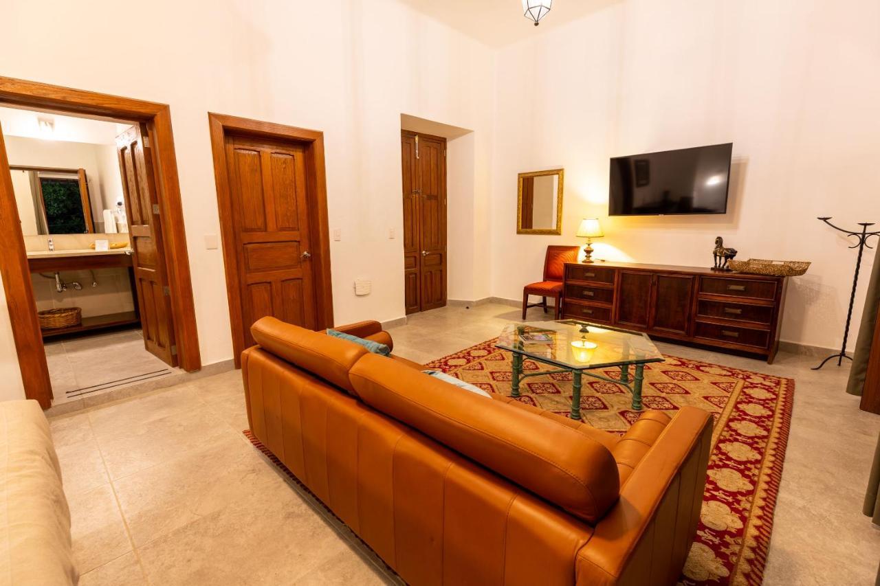 Plaza Chapala Hotel 외부 사진