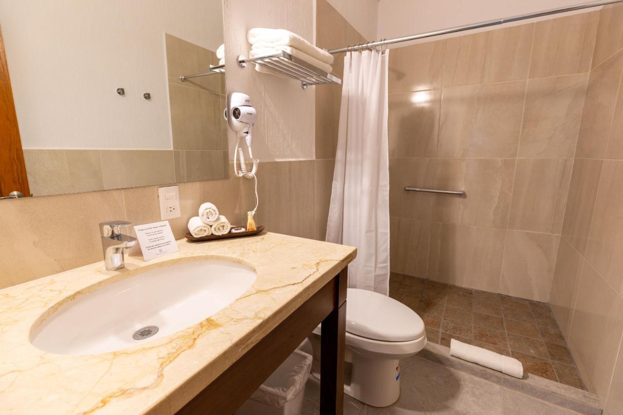 Plaza Chapala Hotel 외부 사진
