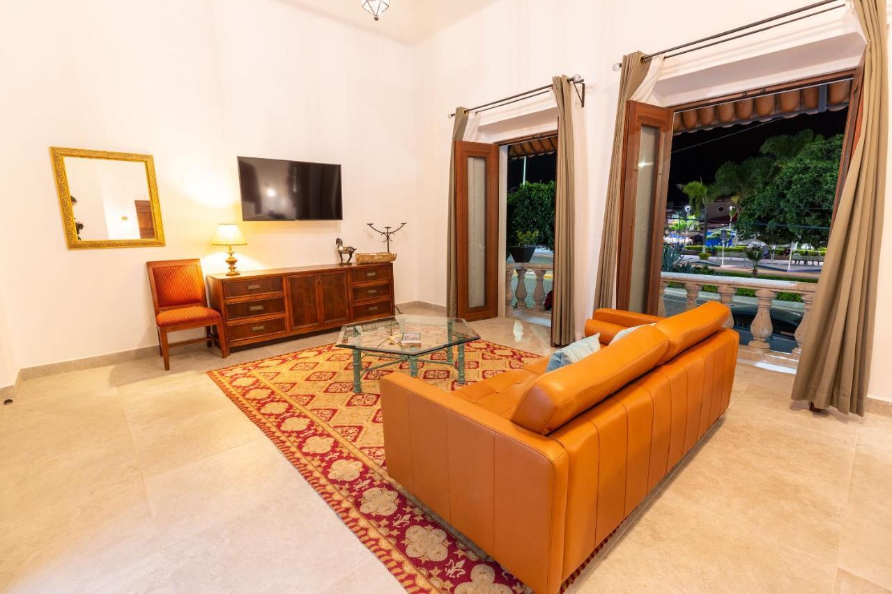 Plaza Chapala Hotel 외부 사진