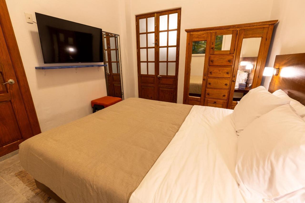 Plaza Chapala Hotel 외부 사진